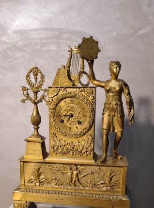 Ancienne horloge en bronze époque XIX ème     Mécanisme prob