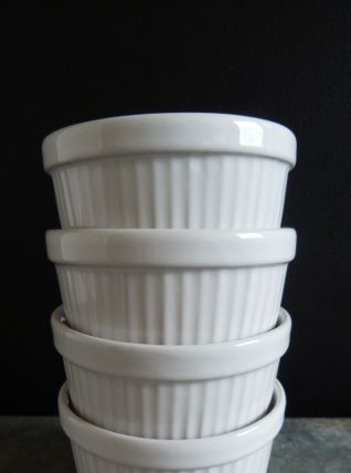 4 ramequins vintage en céramique blanche