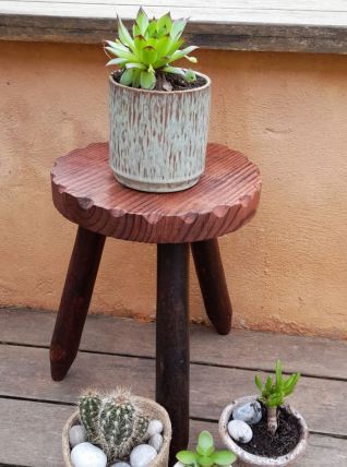  1 tabouret de ferme brutaliste rustique