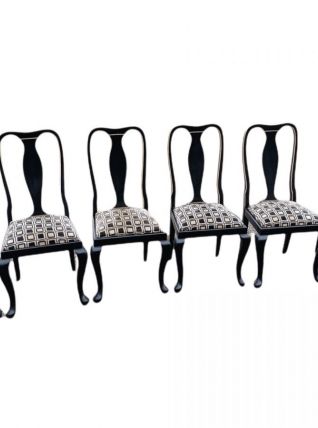 Lot de six chaises " Chippendale " assise tapissier