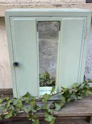 Armoire à pharmacie 