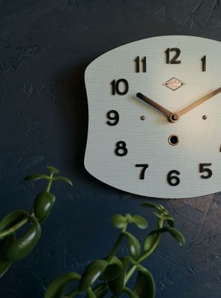 Horloge vintage formica pendule murale silencieuse Jura bleu