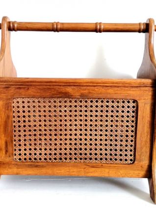 Porte revue cannage vintage  