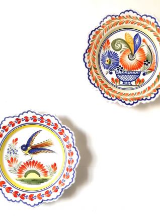 Henriot Quimper paire d'assiettes décoratives 