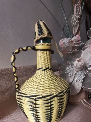 Carafe vintage tressée 