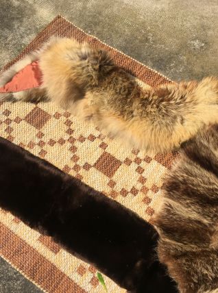 Tour de cou en peau d animaux