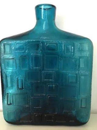 vase design verre bleu italien