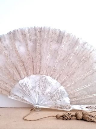 Eventail nacre et dentelle vers 1900 
