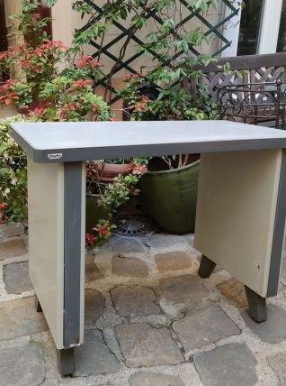 Petit bureau strafor