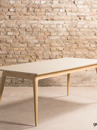 Table à manger extensible avec un piétement en chêne massif 