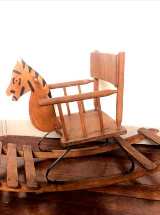 Cheval à bascule en bois vers 1950 