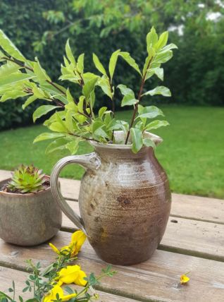 Petit pichet/vase en grés émaillé, brut et épuré années 50