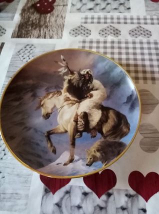 assiette de collection porcelaine