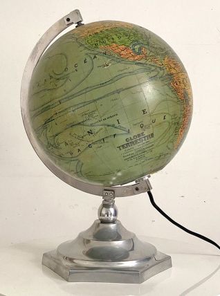 Globe terrestre lumineux en verre début XXème siècle