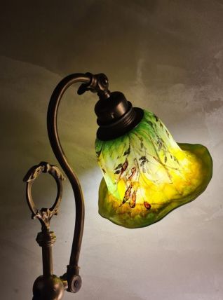 lampe de bureau laiton  1900 a 30s    avec tulipe verre pein