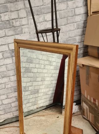 miroir doré sur bois   , 89x59 tres elegant glasse bisoté   