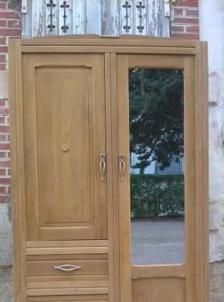 Armoire parisienne d’hôtel année 50 en chêne