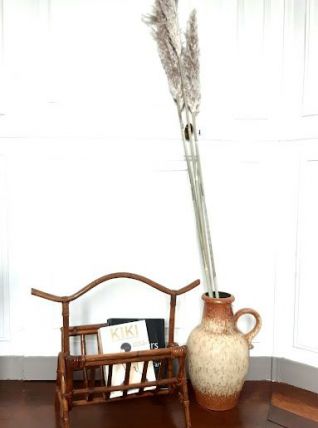 Porte-revues en rotin vintage 1960  