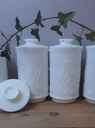 4 bocaux en opaline blanche, flacons apothicaires/ pharmacie