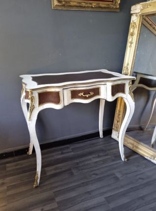 Bureau patiné style Louis XV