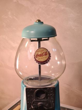   Distributeur de bonbon, chewing gum, cacahuète verre et me