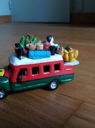 Véhicule en terre cuite Guadeloupe années 70