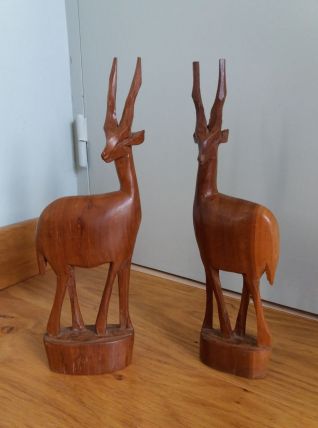 Antilopes sculptées en bois style brutaliste