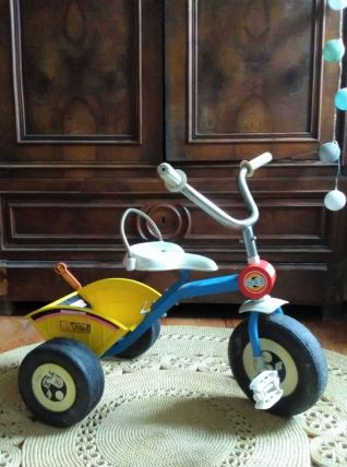 Tricycle à benne basculante (marque Volqui) - Années 70