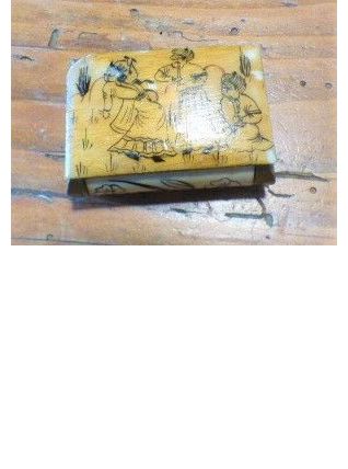 Boite Pilulier en os Chameau Ottomans