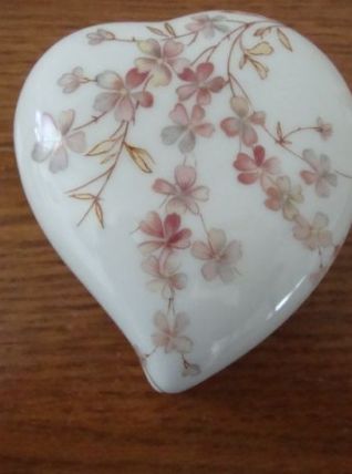 Boite à bijoux en céramique du Portugal en forme de coeur