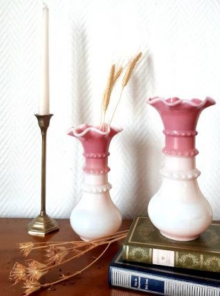 Paire de vases en opaline de foire vers 1920