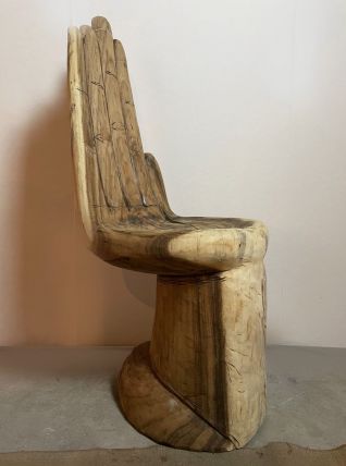 CHAISE EN FORME DE MAIN