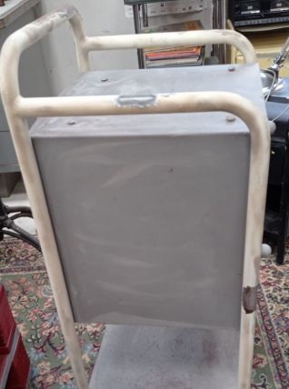 Table chevet d'hôpital années 50 métal 