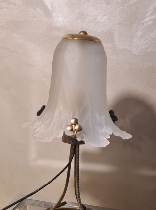 lampe fer forgé  ,patiné or  tres belle tulipe en verre epai