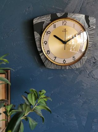 Horloge pendule murale vintage silencieuse trapèze "Romatic 