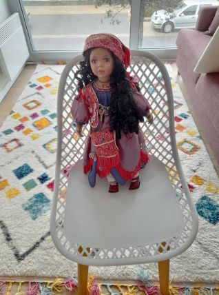 POUPEE PORCELAINE ORIGINELLE