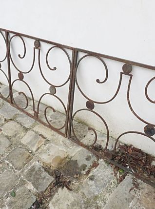 GRILLES EN FER FORGE