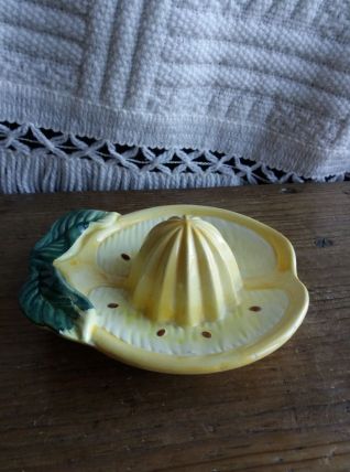 Presse agrumes citron en barbotine