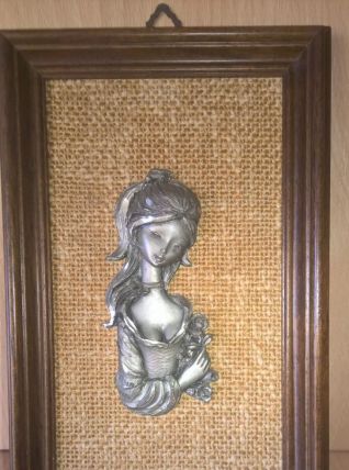 cadre sculpture étain signé MD