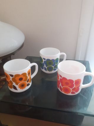 Lot De 3 Tasses / Mugs.  Mobil  (?).