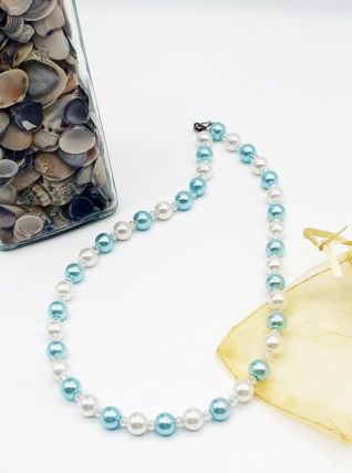 Collier en perles nacrées 42 cm long bleu ciel blanc fermoir