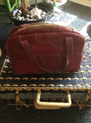 Ancien sac en cuir rouge 1940