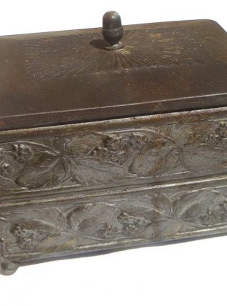 coffret , boite en fer blanc , vintage