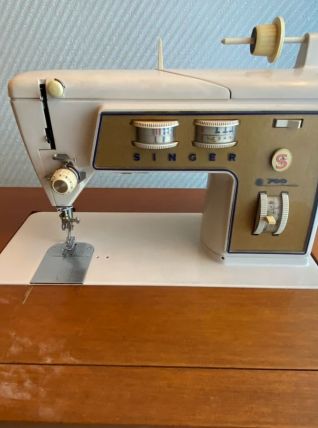 Machine à coudre Singer