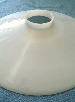 suspension en opaline  blanche , vintage