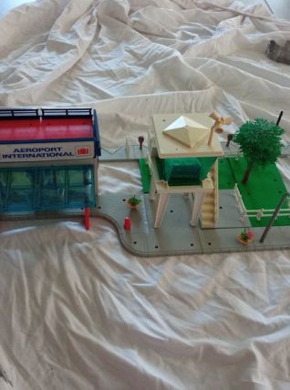 Majokit Aeroport presque complet