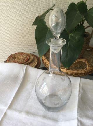 Ancienne carafe artisanale en verre 