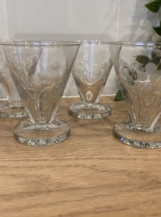 Set de 4 verres à vin blanc en verre gravé