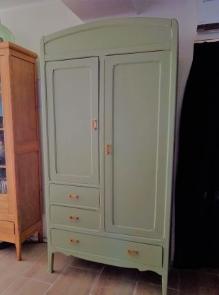 Armoire parisienne enfant