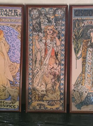 cadre  art nouveau , encadrement par pro,     affiche sarah 